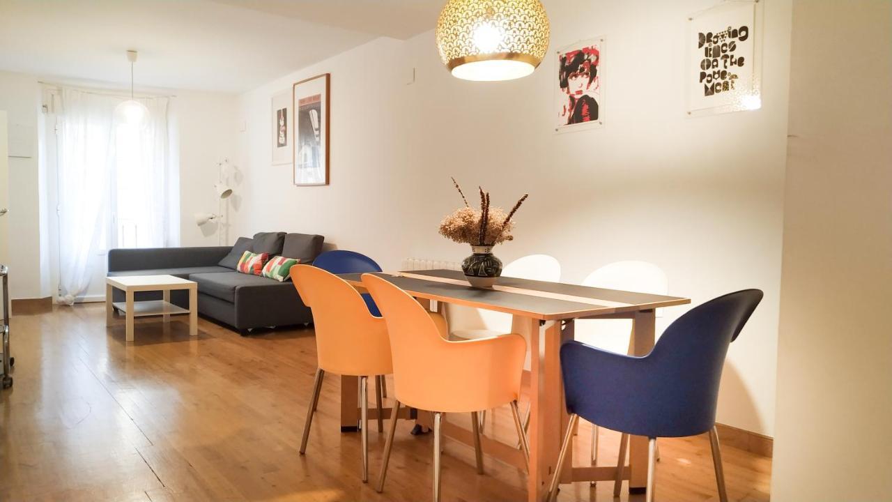 At Compania 100 M2 2 Wc Apartment Pamplona Luaran gambar