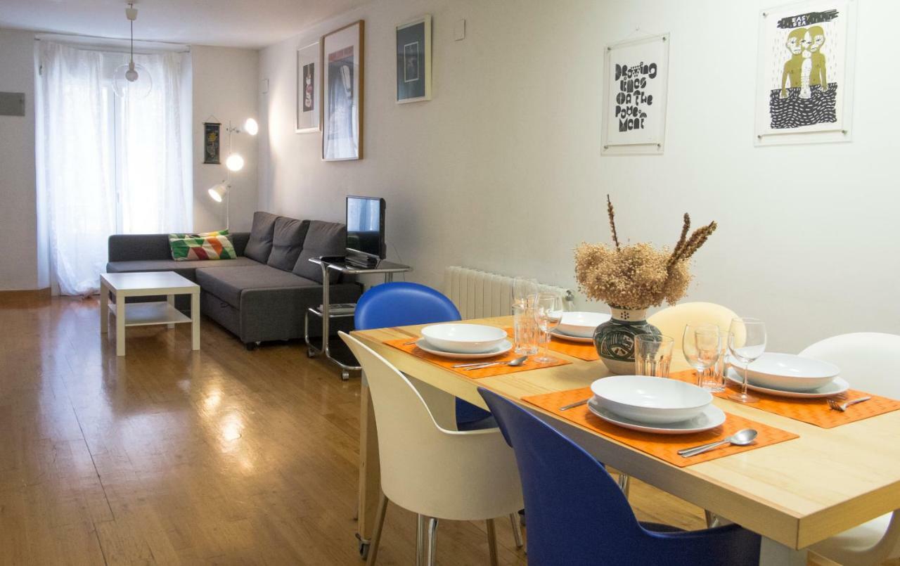 At Compania 100 M2 2 Wc Apartment Pamplona Luaran gambar